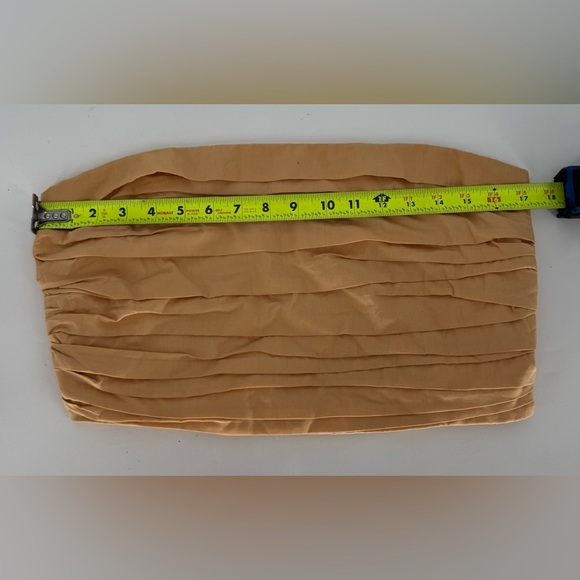 Abercrombie & Fitch Strapless Poplin Ruched Top - Picture 4 of 9